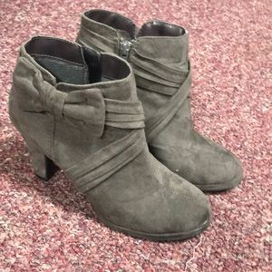 Briella Bootie Grey